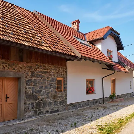 Pri Stefacovih - Authentic House