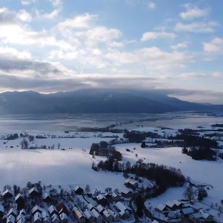 بيت للعطل Pri Stefacovih - Authentic House *